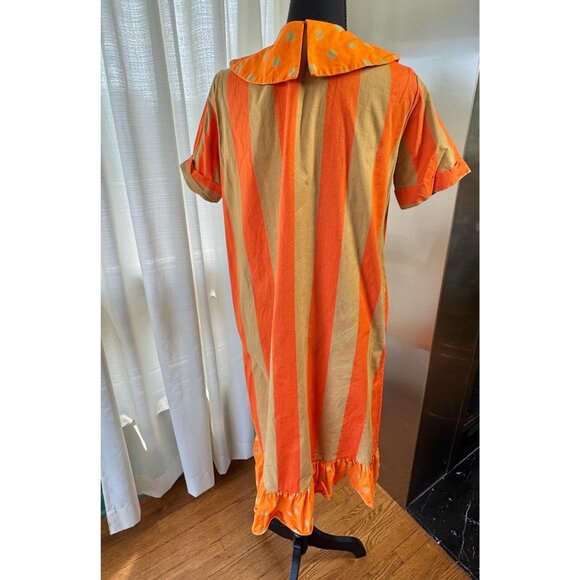 Vintage 1970s duster, orange, tan stripes & polka dots housecoat, short sleeves - Picture 6 of 9